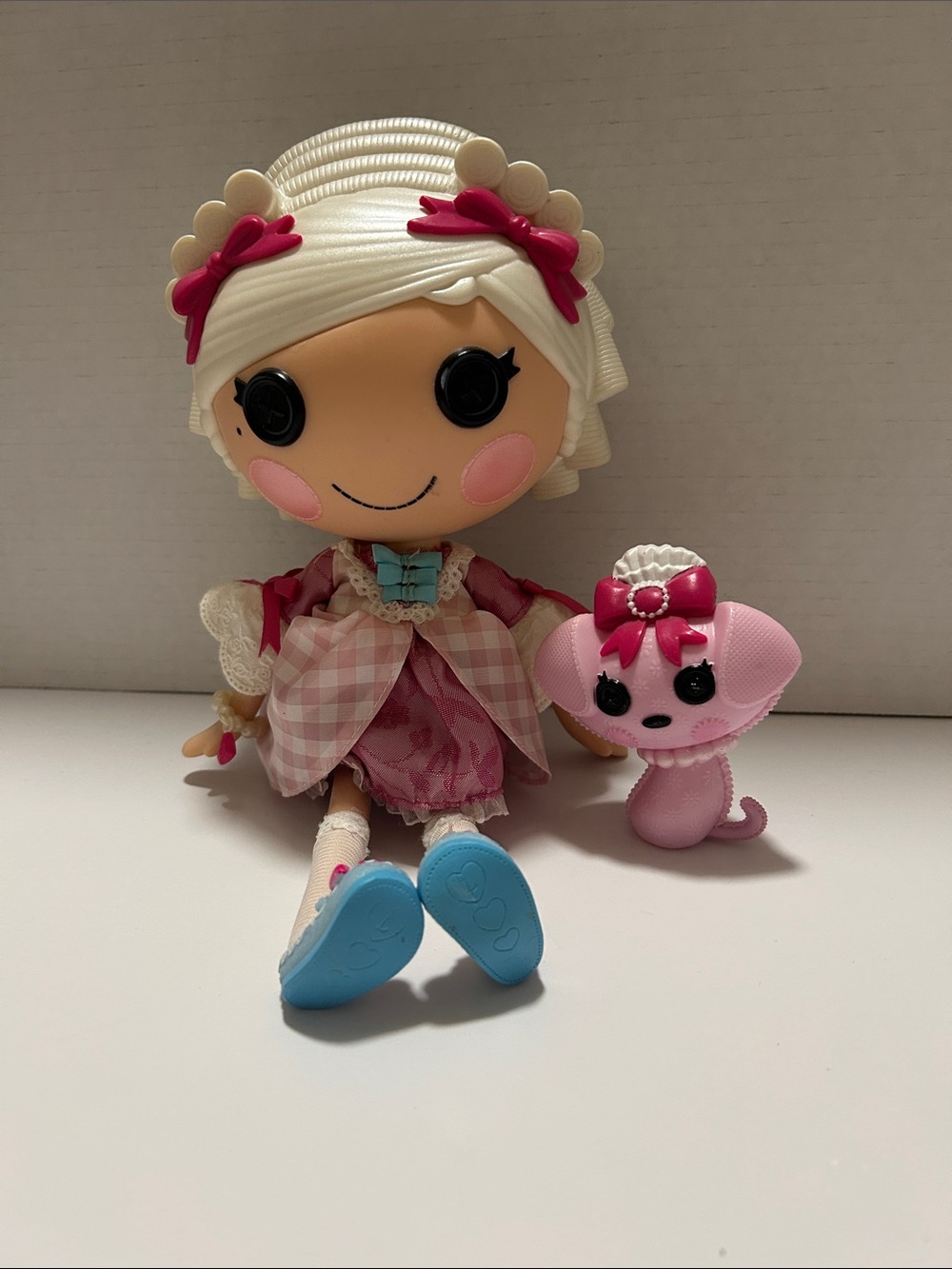 2009 Lalaloopsy Suzette La Sweet 13” doll with pink poodle